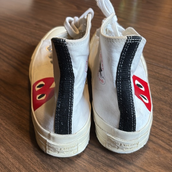 Converse Comme des Garçons Play x Chuck Taylor Milk Size 9 High Tops - Picture 3 of 10